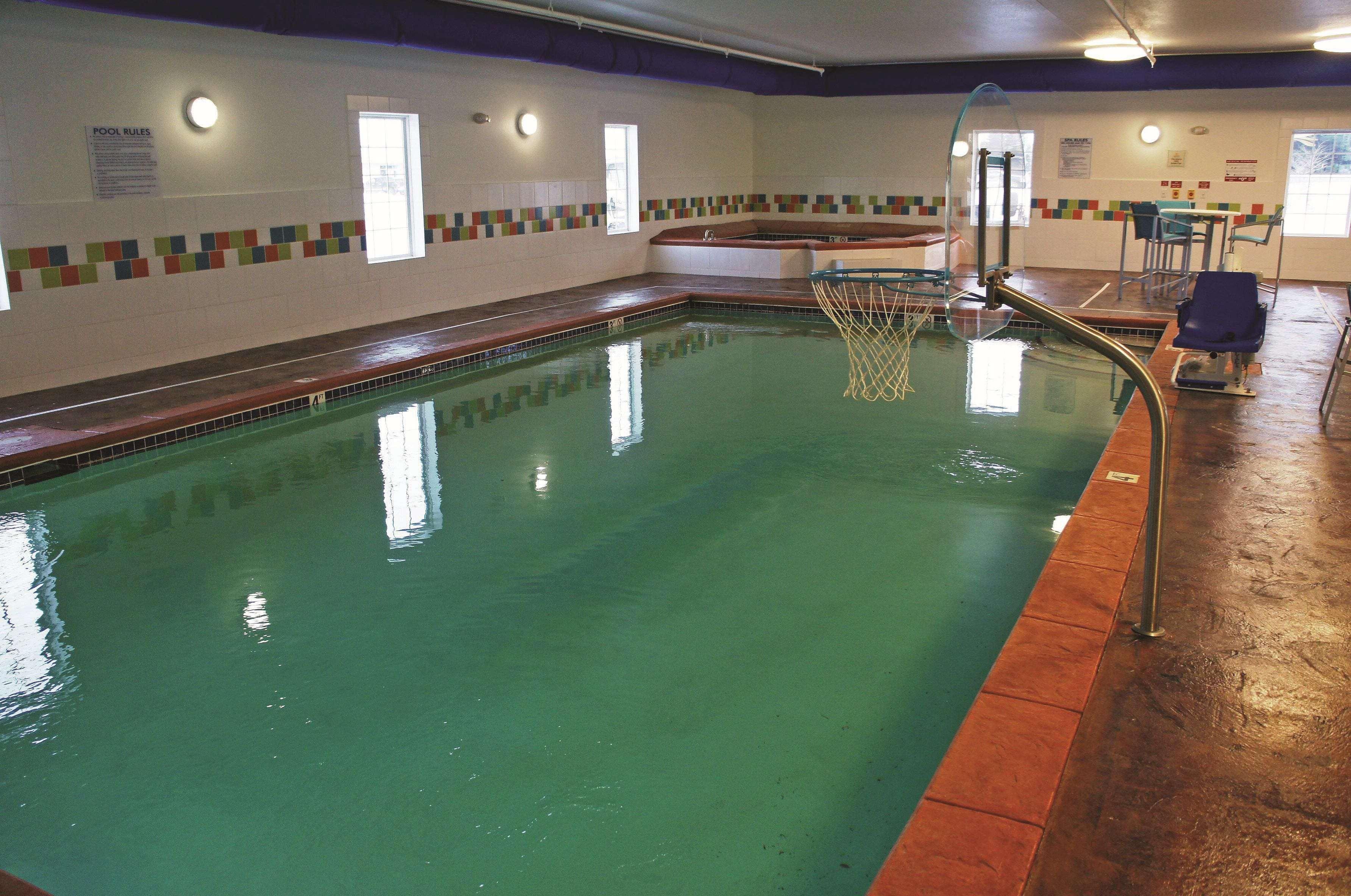 La Quinta By Wyndham Grand Forks Hotel Екстериор снимка